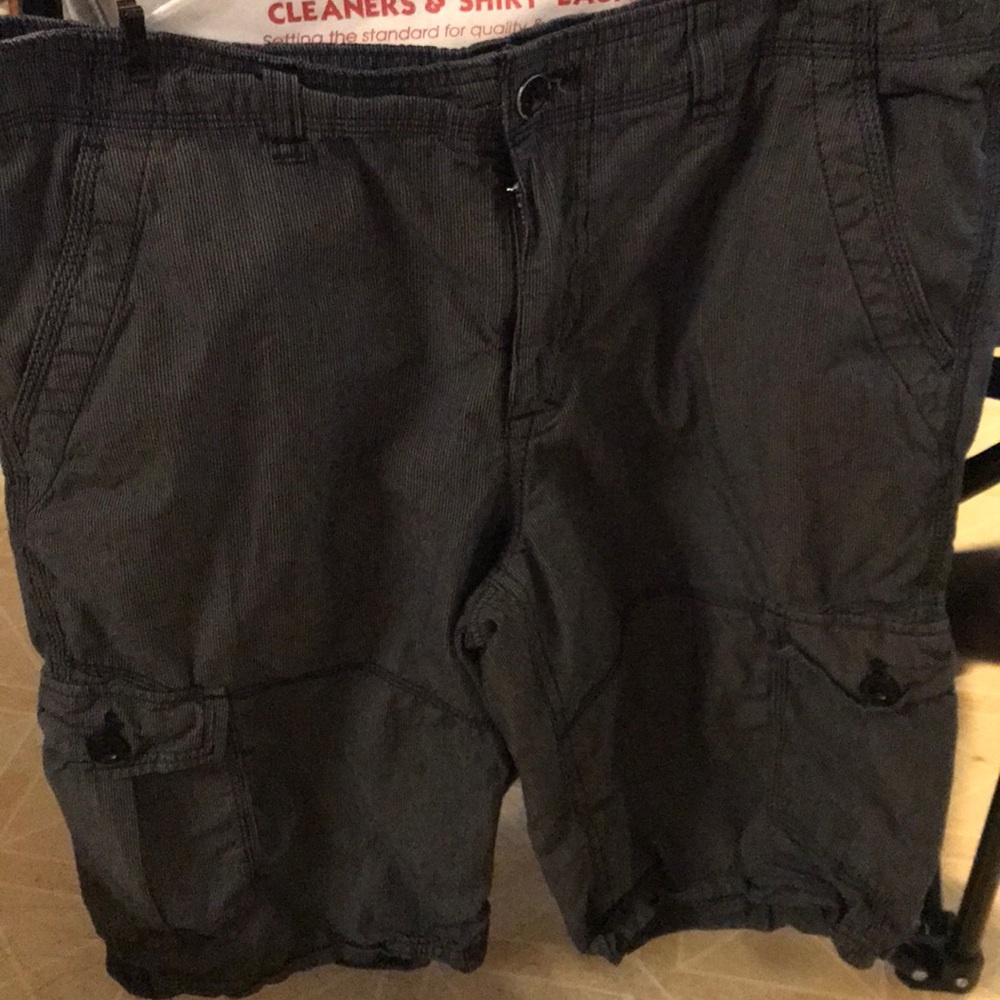 Pinstriped helix shorts